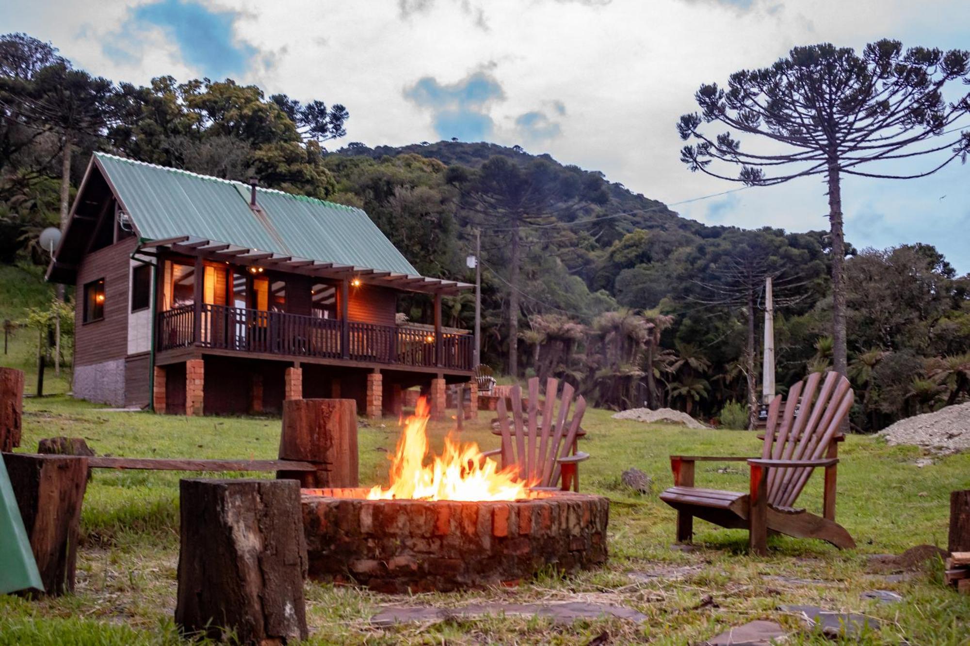 Lodge Casas Rainha Da Serra 02 Dorm Casal E Cozinha *